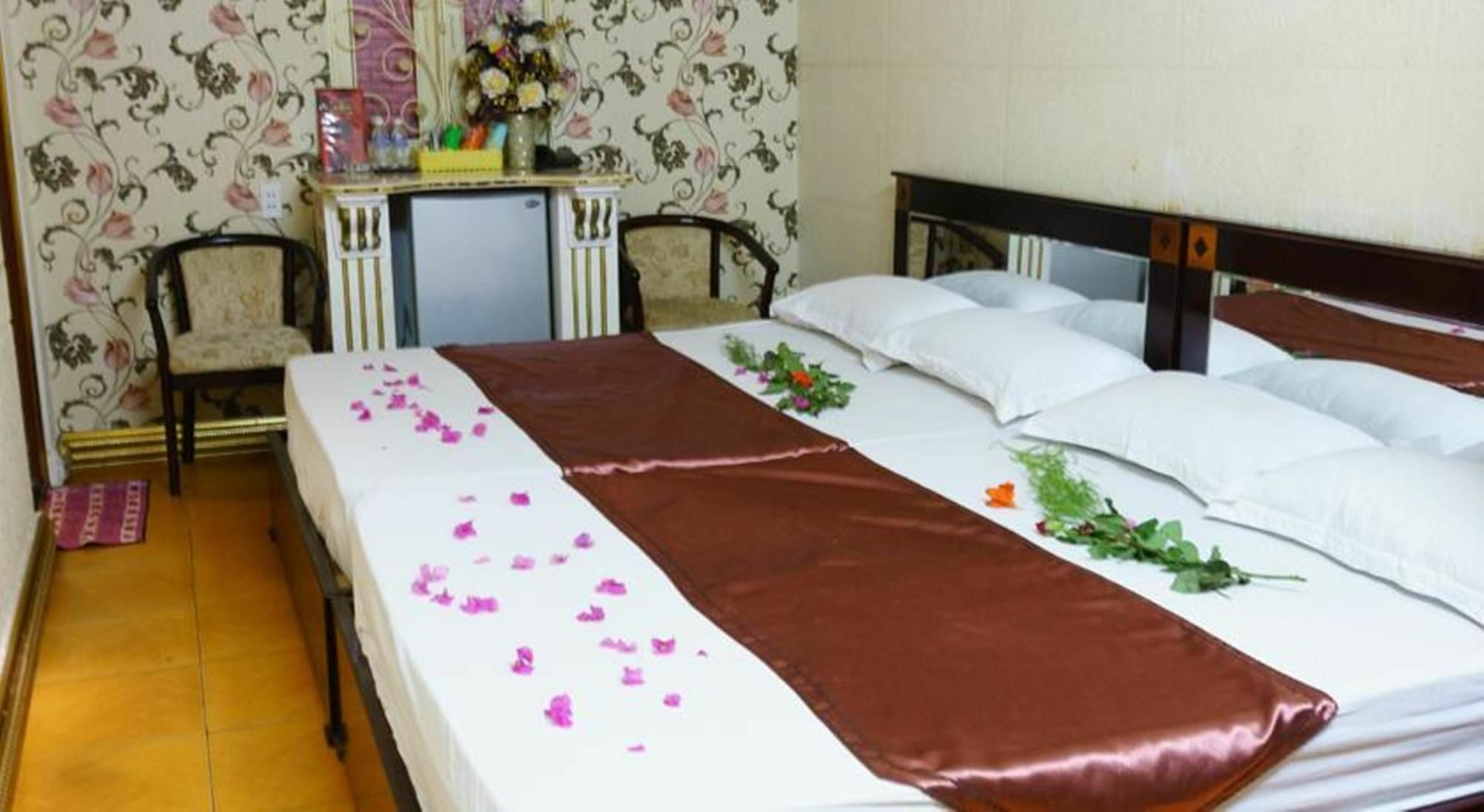 Tân Hà Hotel Thành Pho Ho Chí Minh Esterno foto