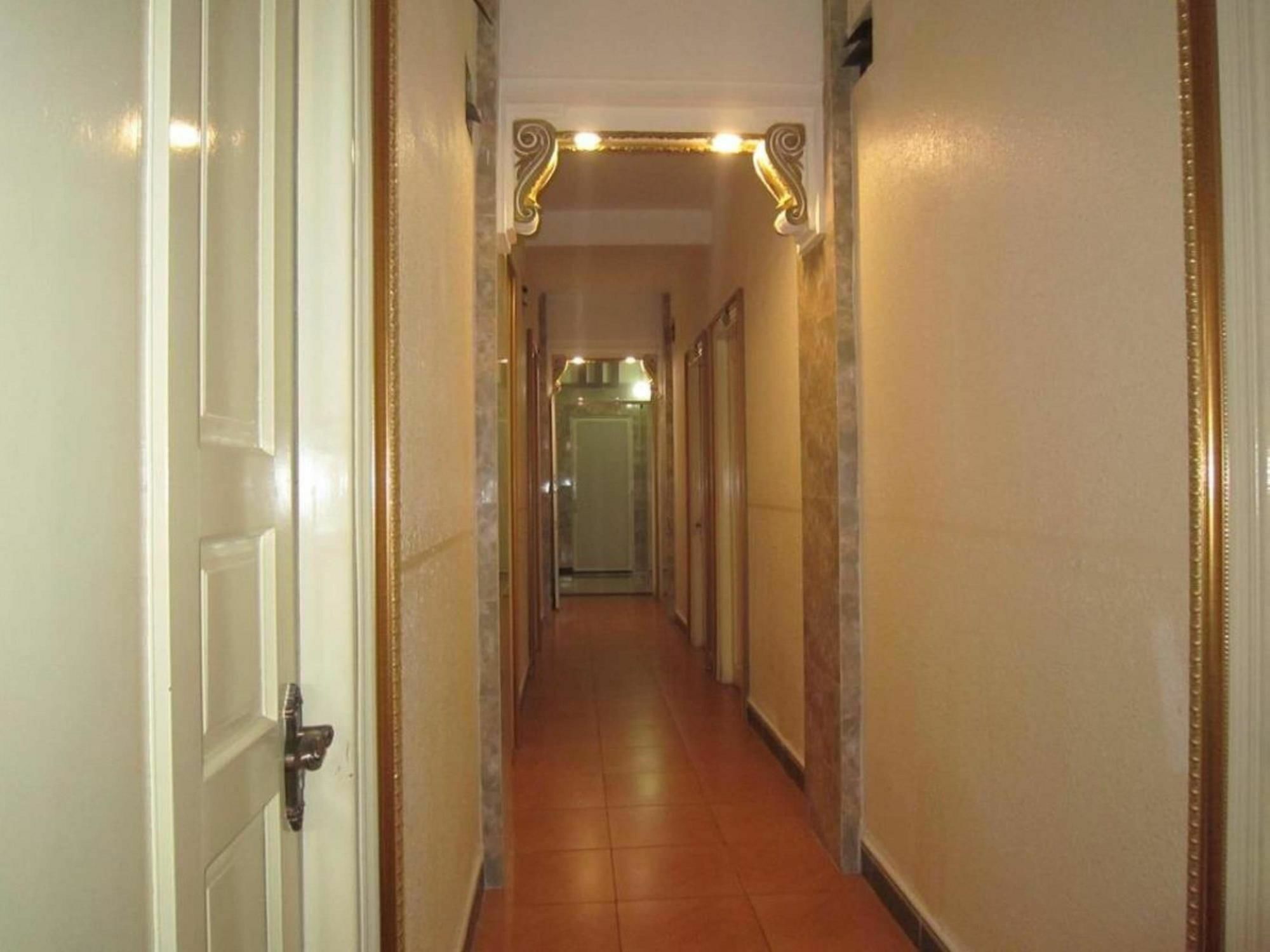 Tân Hà Hotel Thành Pho Ho Chí Minh Esterno foto
