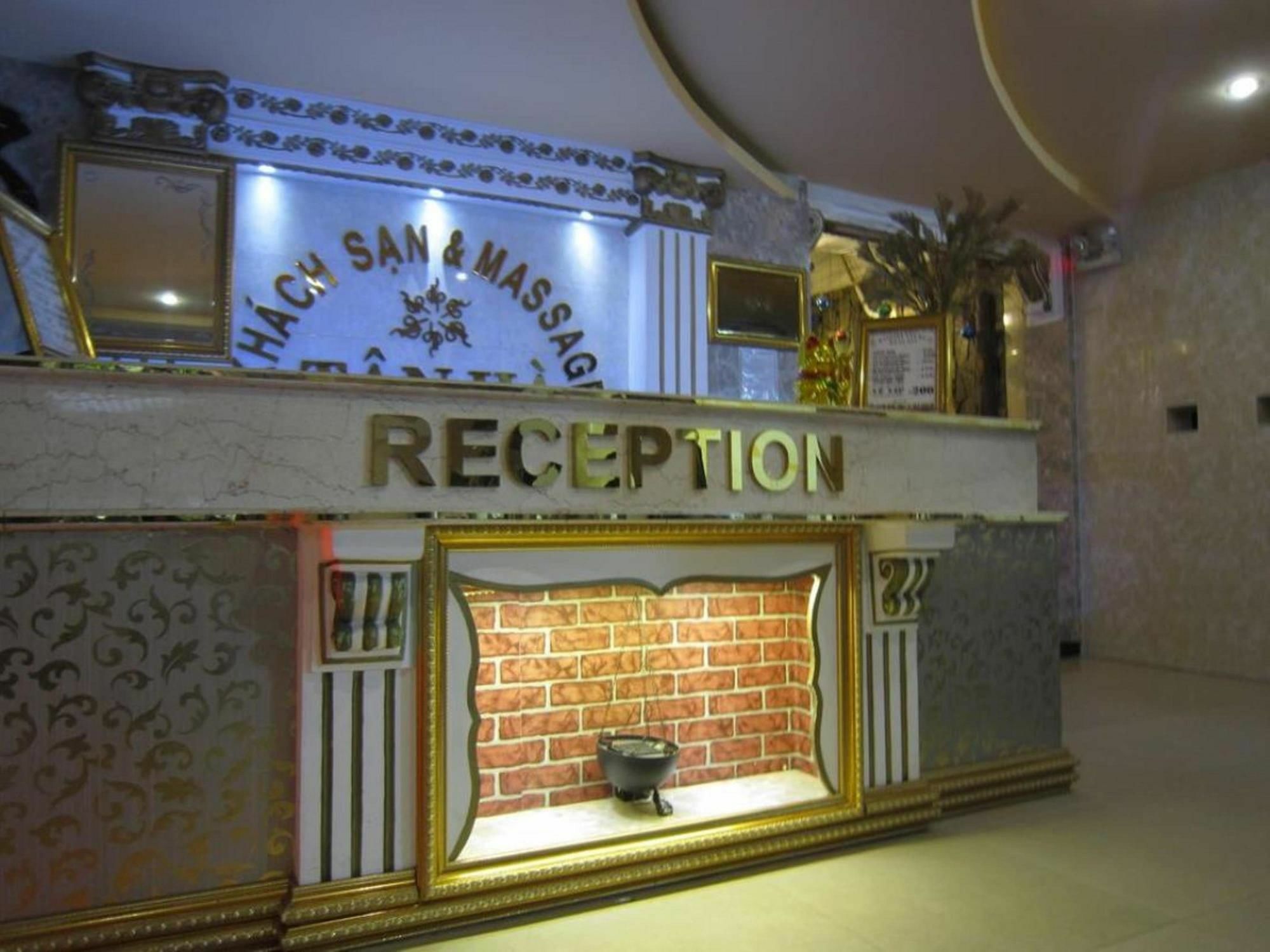 Tân Hà Hotel Thành Pho Ho Chí Minh Esterno foto