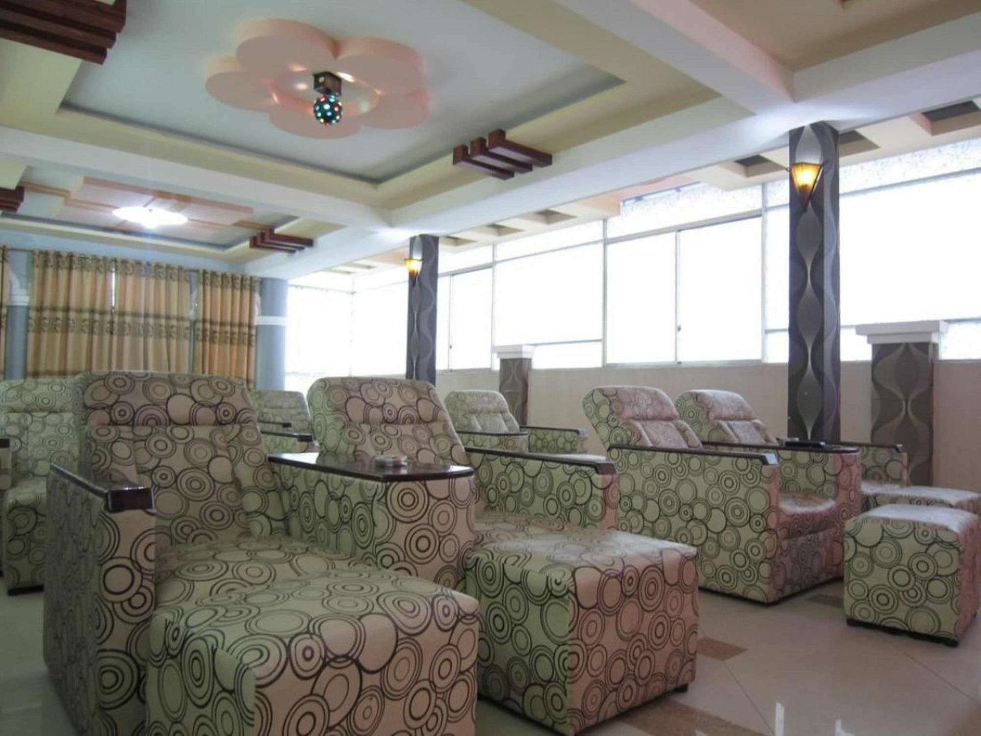Tân Hà Hotel Thành Pho Ho Chí Minh Esterno foto